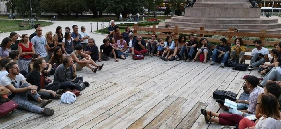 ‘Non Una di Meno’: in 70 in piazza Dante per parlare di razzismi e migrazioni